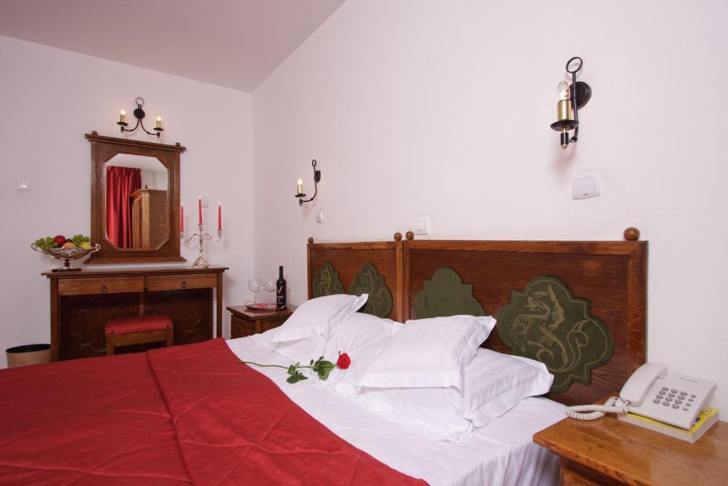 Hotel Castel Dracula ピアトラ・フントゥネレ 部屋 写真