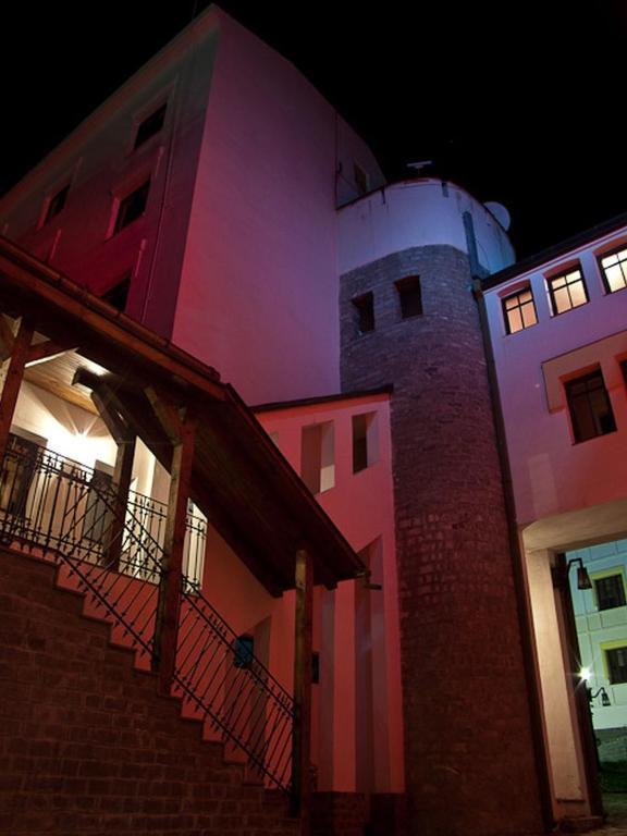 Hotel Castel Dracula ピアトラ・フントゥネレ エクステリア 写真